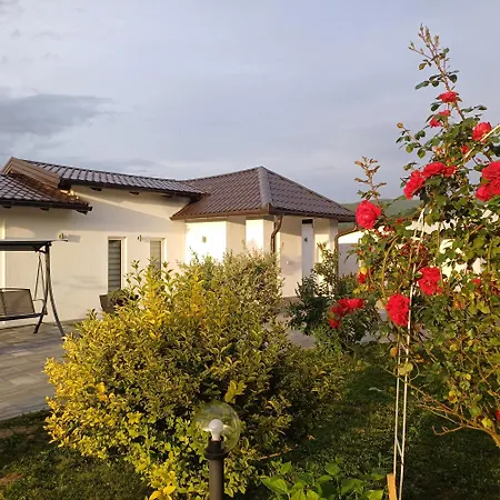 Family Estate Hadzalova Avlija