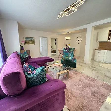 Family Estate Hadzalova Avlija Tatil Evi Bihać